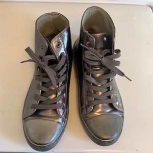 🛍Silver high tops